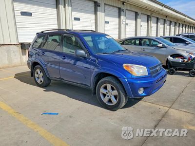 Czwarte zdjęcie samochodu z boku: 2004 TOYOTA RAV4 BASE VIN:JTEHD20V740019239 - miniatura