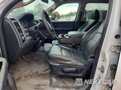 Zdjęcie 7 z 13 samochodu: 2017 RAM 3500 VIN:3C7WRSCL2HG677997 - miniatura