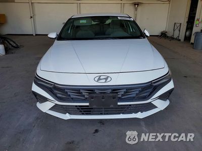 Piąte zdjęcie samochodu w środku: 2026 HYUNDAI ELANTRA SE VIN:KMHLL4DG8TU165323 - miniatura