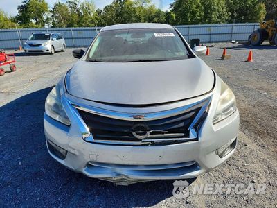 Piąte zdjęcie samochodu w środku: 2015 NISSAN ALTIMA 2.5 S VIN:1N4AL3AP1FC450214 - miniatura