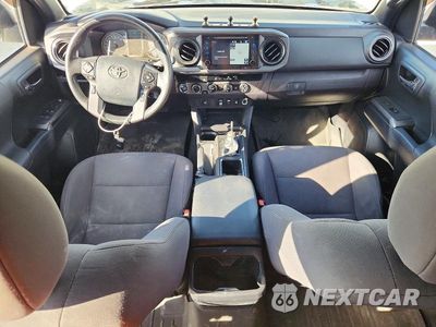 Zdjęcie 8 z 12 samochodu: 2018 TOYOTA TACOMA TRD SPORT VIN:3TMCZ5AN3JM157840 - miniatura