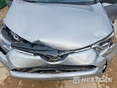 Zdjęcie 12 z 13 samochodu: 2018 TOYOTA RAV4 LE VIN:JTMZFREV0JJ192546 - miniatura