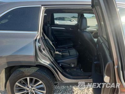 Zdjęcie 11 z 13 samochodu: 2018 TOYOTA HIGHLANDER XLE VIN:5TDKZRFH3JS543826 - miniatura