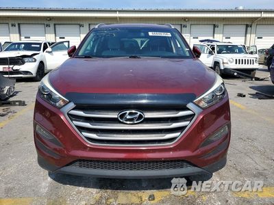 Piąte zdjęcie samochodu w środku: 2017 HYUNDAI TUCSON SE VIN:KM8J33A45HU341523 - miniatura