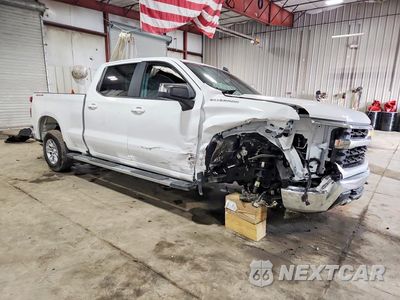 Czwarte zdjęcie samochodu z boku: 2026 CHEVROLET SILVERADO K1500 LT VIN:3GCUKDED1TG346511 - miniatura