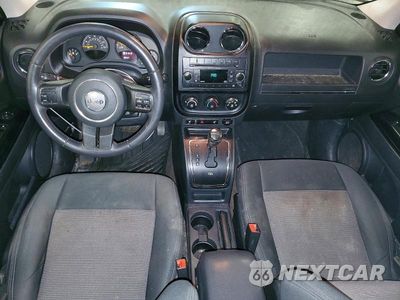 Zdjęcie 8 z 13 samochodu: 2014 JEEP PATRIOT LATITUDE VIN:1C4NJRFB9ED665088 - miniatura