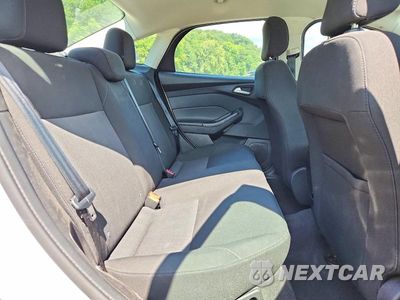 Zdjęcie 10 z 12 samochodu: 2018 FORD FOCUS SE VIN:1FADP3F21JL279892 - miniatura