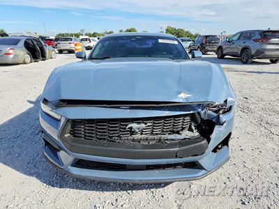 Piąte zdjęcie samochodu w środku: 2024 FORD MUSTANG VIN:1FA6P8TH0R5141839 - miniatura
