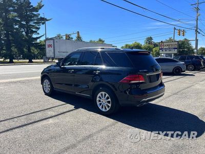 Trzecie zdjęcie samochodu z tyłu: 2016 MERCEDES-BENZ GLE 300D 4MATIC VIN:4JGDA0EB2GA761153 - miniatura