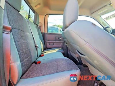 Zdjęcie 10 z 12 samochodu: 2019 RAM 1500 CLASSIC SLT VIN:1C6RR7GG7KS717504 - miniatura