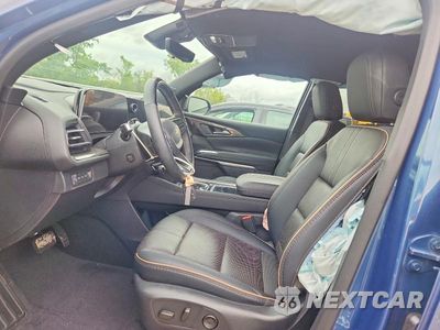 Zdjęcie 7 z 13 samochodu: 2025 CHEVROLET TRAVERSE HIGH COUNTRY VIN:1GNEVKRSXSJ258909 - miniatura