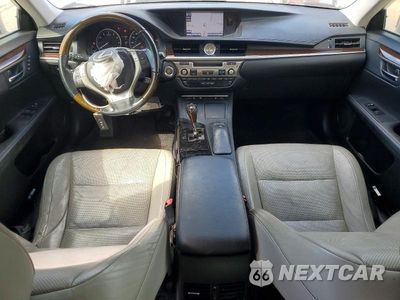 Zdjęcie 8 z 13 samochodu: 2013 LEXUS ES 350 VIN:JTHBK1GG0D2078489 - miniatura