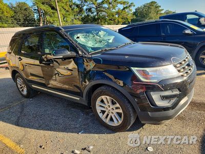 Czwarte zdjęcie samochodu z boku: 2017 FORD EXPLORER XLT VIN:1FM5K7D84HGE19136 - miniatura