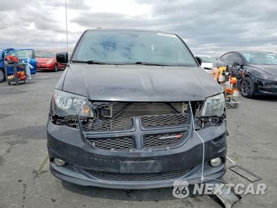 Piąte zdjęcie samochodu w środku: 2019 DODGE GRAND CARAVAN GT VIN:2C4RDGEGXKR660047 - miniatura