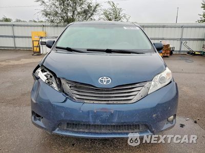 Piąte zdjęcie samochodu w środku: 2011 TOYOTA SIENNA XLE 8-PASSENGER VIN:5TDYK3DC6BS013628 - miniatura