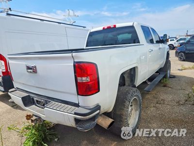 Trzecie zdjęcie samochodu z tyłu: 2017 GMC SIERRA K2500 HEAVY DUTY VIN:1GT12REY8HF141232 - miniatura