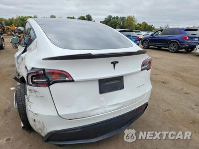 Zdjęcie 6 z 12 samochodu: 2023 TESLA MODEL Y VIN:7SAYGAEE0PF607796 - miniatura