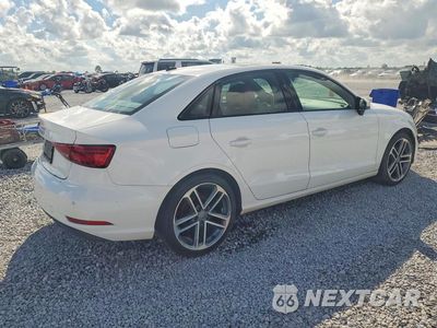 Trzecie zdjęcie samochodu z tyłu: 2020 AUDI A3 PREMIUM VIN:WAUAUGFF9LA095375 - miniatura