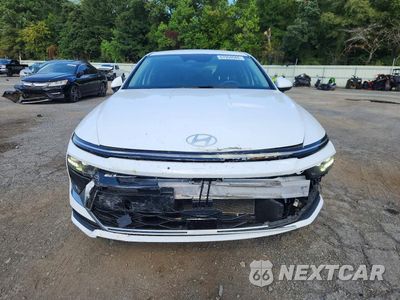Piąte zdjęcie samochodu w środku: 2025 HYUNDAI SONATA SE VIN:KMHL24JAXSA503873 - miniatura