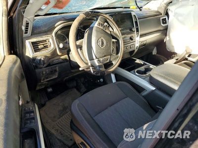 Zdjęcie 8 z 12 samochodu: 2021 NISSAN TITAN SV VIN:1N6AA1EDXMN532347 - miniatura
