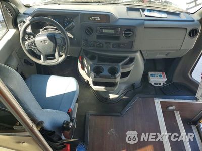 Zdjęcie 8 z 13 samochodu: 2021 FORD ECONOLINE E350 SUPER DUTY CUTAWAY VAN VIN:1FDEE3FN3MDC10808 - miniatura