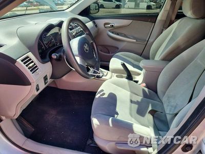 Zdjęcie 7 z 12 samochodu: 2011 TOYOTA COROLLA LE VIN:2T1BU4EE9BC547995 - miniatura