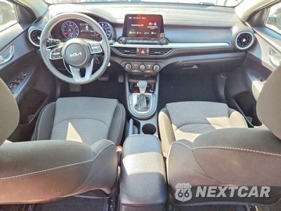 Zdjęcie 8 z 13 samochodu: 2023 KIA FORTE LXS VIN:3KPF24AD2PE582617 - miniatura