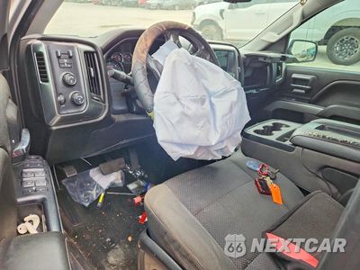 Zdjęcie 8 z 12 samochodu: 2018 CHEVROLET SILVERADO K1500 LT VIN:3GCUKREC0JG375547 - miniatura