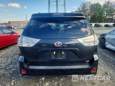 Zdjęcie 6 z 14 samochodu: 2017 TOYOTA SIENNA SE VIN:5TDXZ3DC1HS864512 - miniatura
