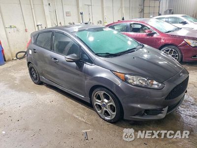 Czwarte zdjęcie samochodu z boku: 2018 FORD FIESTA ST VIN:3FADP4GX4JM103563 - miniatura