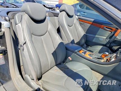 Zdjęcie 10 z 12 samochodu: 2004 MERCEDES-BENZ SL 500 VIN:WDBSK75F44F072751 - miniatura