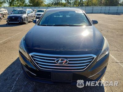 Piąte zdjęcie samochodu w środku: 2016 HYUNDAI SONATA SE VIN:5NPE24AF5GH352840 - miniatura