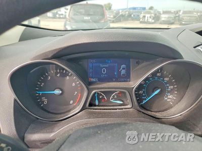 Zdjęcie 9 z 13 samochodu: 2015 FORD ESCAPE SE VIN:1FMCU0G77FUC74572 - miniatura