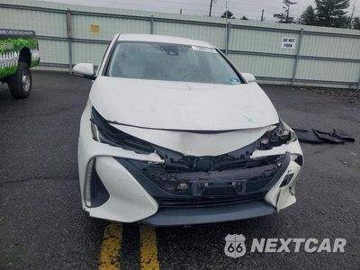 Piąte zdjęcie samochodu w środku: 2018 TOYOTA PRIUS PRIME PREMIUM VIN:JTDKARFP9J3101990 - miniatura