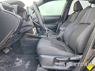 Zdjęcie 7 z 12 samochodu: 2024 TOYOTA COROLLA CROSS HYBRID SE VIN:7MUFBABG0RV054063 - miniatura
