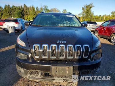 Piąte zdjęcie samochodu w środku: 2016 JEEP CHEROKEE SPORT VIN:1C4PJMAS3GW215737 - miniatura