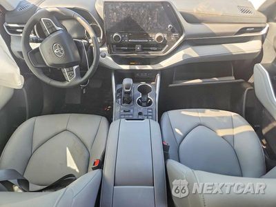 Zdjęcie 8 z 13 samochodu: 2026 TOYOTA HIGHLANDER XLE VIN:5TDKDRBH3TS598493 - miniatura