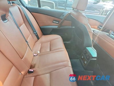 Zdjęcie 10 z 12 samochodu: 2007 BMW 530 XI VIN:WBANF73547CU26865 - miniatura