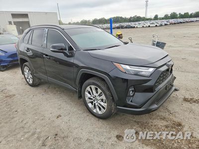 Czwarte zdjęcie samochodu z boku: 2025 TOYOTA RAV4 XLE PREMIUM VIN:2T3A1RFV9SC581894 - miniatura