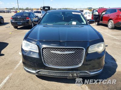 Piąte zdjęcie samochodu w środku: 2016 CHRYSLER 300C VIN:2C3CCAEG1GH268923 - miniatura