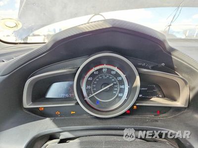 Zdjęcie 9 z 12 samochodu: 2015 MAZDA 3 TOURING VIN:3MZBM1L77FM136849 - miniatura
