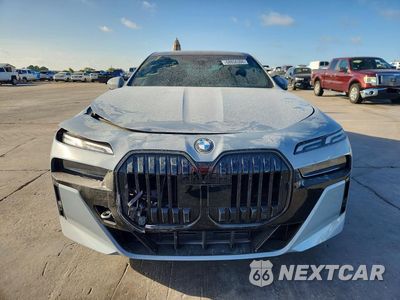 Piąte zdjęcie samochodu w środku: 2025 BMW 740 XI VIN:WBA33EH05SCU78869 - miniatura