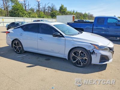 Czwarte zdjęcie samochodu z boku: 2023 NISSAN ALTIMA SR VIN:1N4BL4CVXPN409009 - miniatura