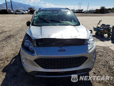 Piąte zdjęcie samochodu w środku: 2022 FORD ESCAPE TITANIUM VIN:1FMCU9J95NUB06037 - miniatura