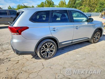 Trzecie zdjęcie samochodu z tyłu: 2016 MITSUBISHI OUTLANDER SE VIN:JA4AZ3A31GZ020827 - miniatura