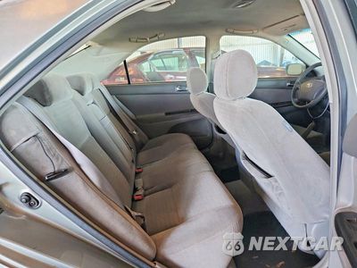 Zdjęcie 10 z 12 samochodu: 2006 TOYOTA CAMRY LE VIN:JTDBE30K563054785 - miniatura
