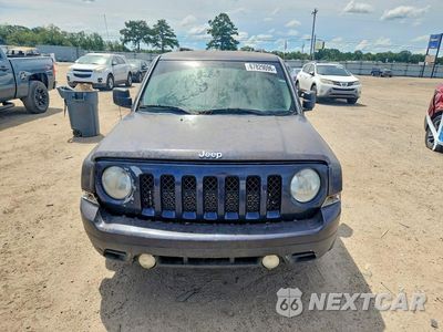 Piąte zdjęcie samochodu w środku: 2016 JEEP PATRIOT SPORT VIN:1C4NJPBB7GD575760 - miniatura