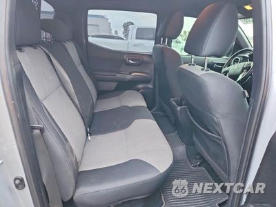 Zdjęcie 10 z 13 samochodu: 2021 TOYOTA TACOMA TRD SPORT VIN:5TFAZ5CNXMX111117 - miniatura