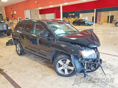 Czwarte zdjęcie samochodu z boku: 2017 JEEP COMPASS LATITUDE VIN:1C4NJDEB4HD177210 - miniatura