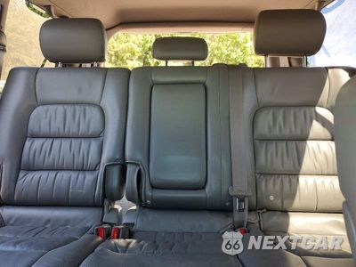 Zdjęcie 10 z 13 samochodu: 2005 LEXUS LX 470 VIN:JTJHT00W353554845 - miniatura